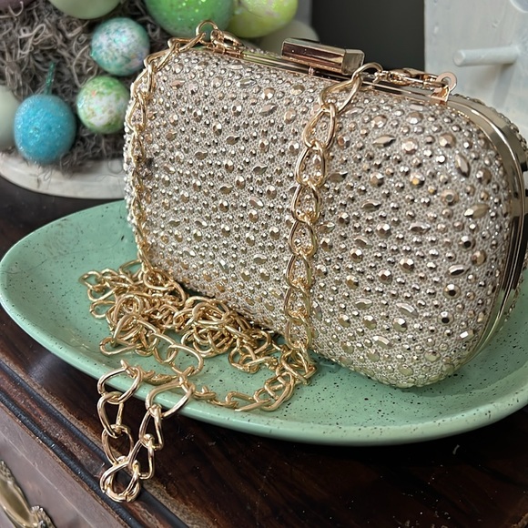 Adorable Bebe Clutch Crossbody - Picture 2 of 8